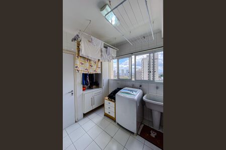 Apartamento à venda com 124m², 3 quartos e 2 vagasÁrea de Serviço