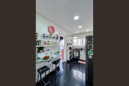 Apartamento à venda com 124m², 3 quartos e 2 vagasCozinha