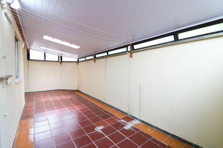 Apartamento para alugar com 75m², 2 quartos e 1 vagaQuintal