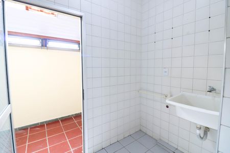 Apartamento para alugar com 75m², 2 quartos e 1 vagaÁrea de Serviço