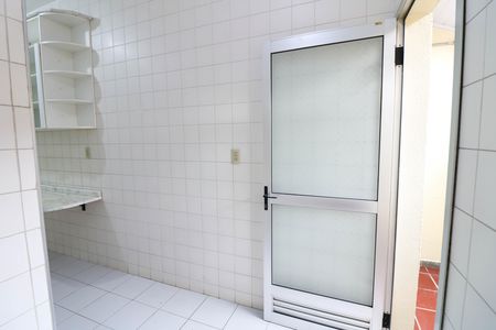 Apartamento para alugar com 75m², 2 quartos e 1 vagaÁrea de Serviço