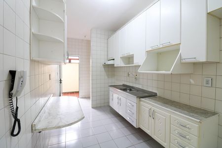 Apartamento para alugar com 75m², 2 quartos e 1 vagaCozinha