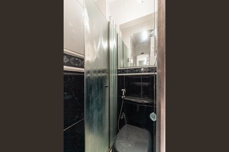 Apartamento à venda com 104m², 2 quartos e sem vagaBanheiro da Suíte