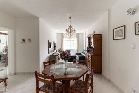 Apartamento à venda com 104m², 2 quartos e sem vagaSala
