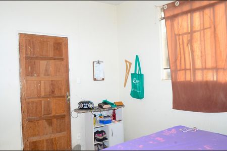 Quarto 1 de casa para alugar com 2 quartos, 67m² em Paulo Vi, Belo Horizonte