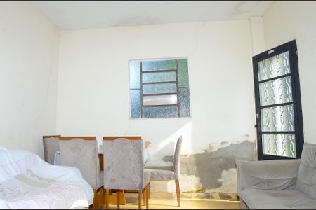 Sala de casa para alugar com 2 quartos, 67m² em Paulo Vi, Belo Horizonte