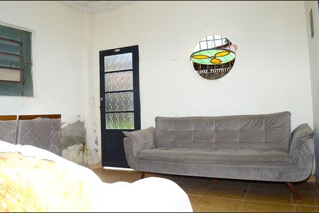 Sala de casa para alugar com 2 quartos, 67m² em Paulo Vi, Belo Horizonte
