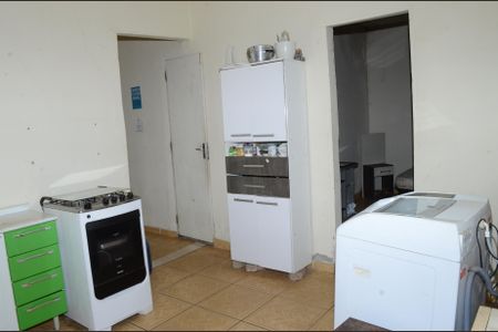 Casa para alugar com 67m², 2 quartos e 4 vagasCozinha