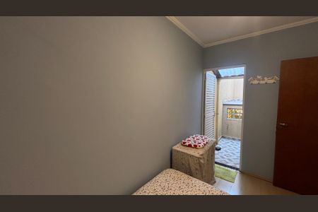 Casa à venda com 120m², 3 quartos e 2 vagas Casa à venda com 120m², 3 quartos e 2 vagasQuarto 1