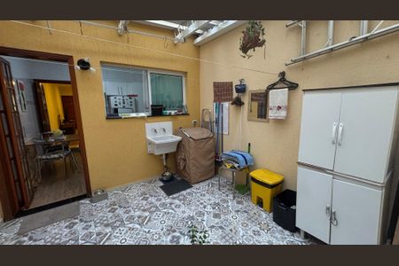 Casa à venda com 120m², 3 quartos e 2 vagas Casa à venda com 120m², 3 quartos e 2 vagasÁrea de Serviço