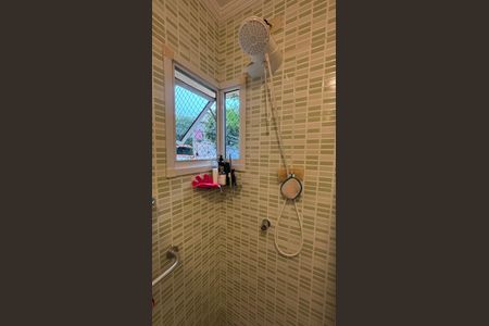 Casa à venda com 120m², 3 quartos e 2 vagas Casa à venda com 120m², 3 quartos e 2 vagasBanheiro da Suíte