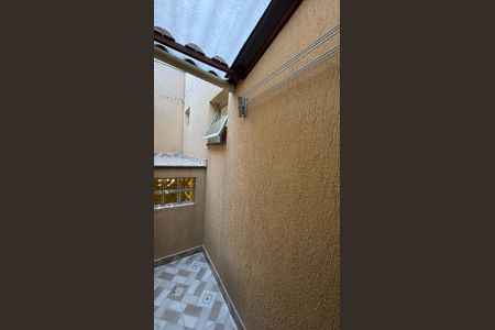 Casa à venda com 120m², 3 quartos e 2 vagas Casa à venda com 120m², 3 quartos e 2 vagasQuarto 1 Varanda