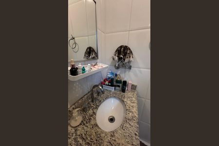 Casa à venda com 120m², 3 quartos e 2 vagas Casa à venda com 120m², 3 quartos e 2 vagasBanheiro da Suíte