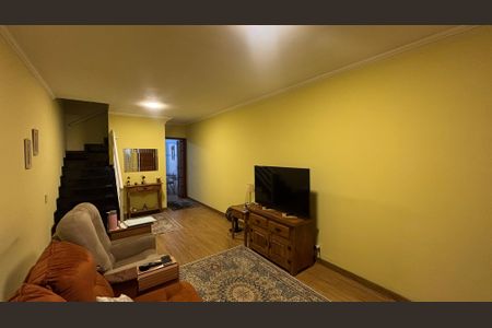 Casa à venda com 120m², 3 quartos e 2 vagas Casa à venda com 120m², 3 quartos e 2 vagasSala