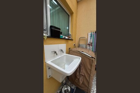 Casa à venda com 120m², 3 quartos e 2 vagas Casa à venda com 120m², 3 quartos e 2 vagasÁrea de Serviço