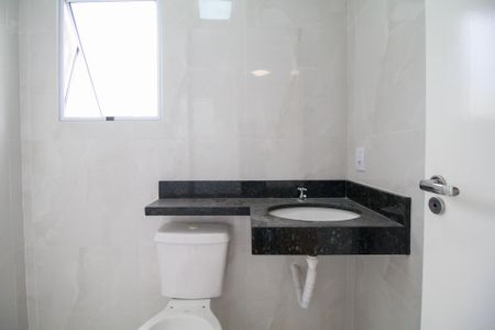 Apartamento à venda com 57m², 2 quartos e 2 vagasBanheiro da Suíte