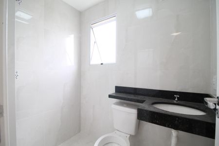 Apartamento à venda com 57m², 2 quartos e 2 vagasBanheiro da Suíte