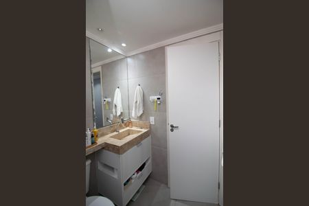 Apartamento à venda com 44m², 2 quartos e 1 vaga Apartamento à venda com 44m², 2 quartos e 1 vagaBanheiro