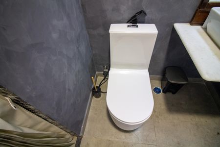 Casa para alugar com 130m², 2 quartos e 2 vagas Casa para alugar com 130m², 2 quartos e 2 vagasBanheiro