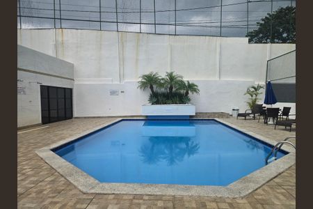 Apartamento para alugar com 40m², 1 quarto e 1 vagaPiscina