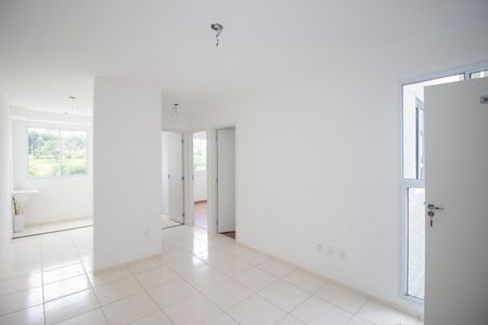 Sala de apartamento para alugar com 2 quartos, 49m² em Caiapos, Contagem