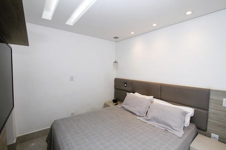 Apartamento à venda com 132m², 3 quartos e 2 vagasQuarto 2