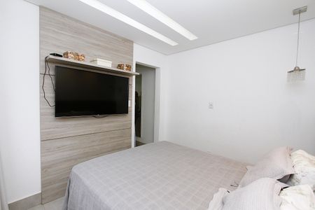 Apartamento à venda com 132m², 3 quartos e 2 vagasQuarto 2