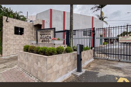 Apartamento para alugar com 52m², 2 quartos e 1 vagaFachada