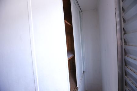 Casa para alugar com 70m², 2 quartos e sem vaga Casa para alugar com 70m², 2 quartos e sem vagaQuarto 2 - Armários