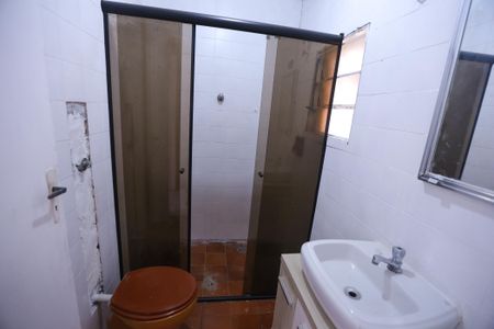 Casa para alugar com 70m², 2 quartos e sem vaga Casa para alugar com 70m², 2 quartos e sem vagaBanheiro