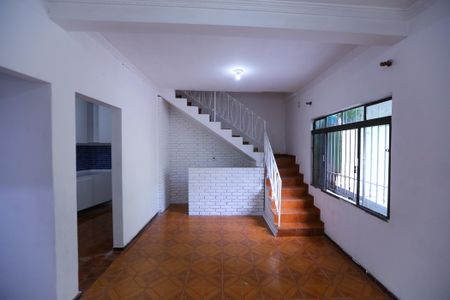 Casa para alugar com 70m², 2 quartos e sem vaga Casa para alugar com 70m², 2 quartos e sem vagaSala