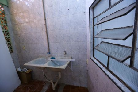 Casa para alugar com 70m², 2 quartos e sem vaga Casa para alugar com 70m², 2 quartos e sem vagaÁrea de Serviço