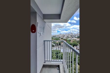 Apartamento para alugar com 41m², 2 quartos e sem vagaVaranda