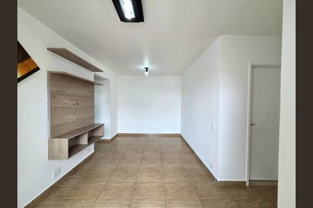 Sala de apartamento para alugar com 2 quartos, 50m² em Moema, São Paulo