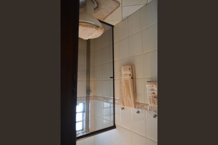 Casa à venda com 195m², 3 quartos e 3 vagasBanheiro Social