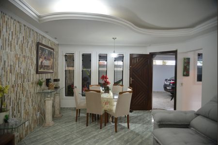 Sala de casa para alugar com 3 quartos, 195m² em Parque Erasmo Assunção, Santo André