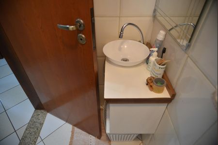 Casa à venda com 195m², 3 quartos e 3 vagasBanheiro Social