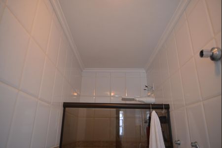 Casa à venda com 195m², 3 quartos e 3 vagasBanheiro da Suíte 1