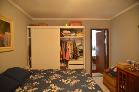 Casa à venda com 195m², 3 quartos e 3 vagasQuarto Suite 1