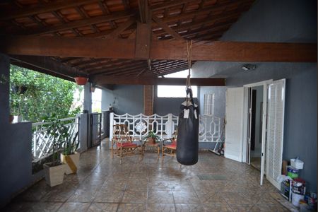 Casa à venda com 195m², 3 quartos e 3 vagasSacada