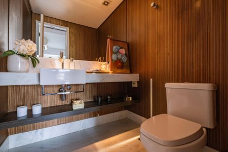 Apartamento à venda com 223m², 4 quartos e 4 vagasLavabo