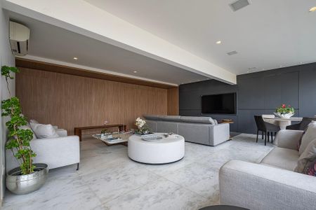 Apartamento à venda com 223m², 4 quartos e 4 vagasSala