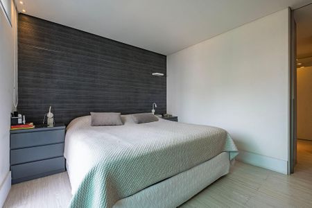 Apartamento à venda com 223m², 4 quartos e 4 vagasSuíte 1