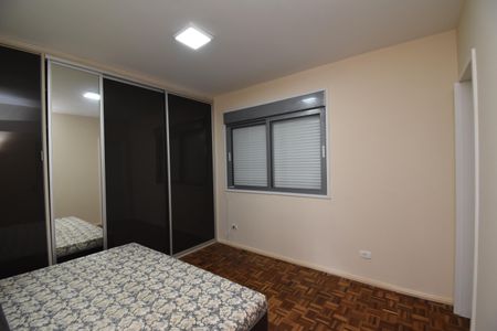 Suíte de apartamento para alugar com 3 quartos, 120m² em Alto da Glória, Curitiba