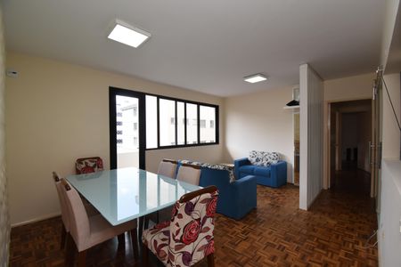 Apartamento para alugar com 120m², 3 quartos e 1 vagaSala