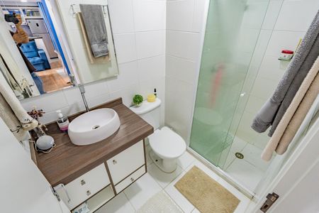 Banheiro da Suíte de apartamento para alugar com 2 quartos, 53m² em Vila Moraes, São Paulo