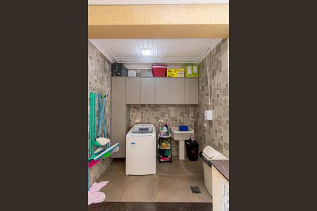 Casa à venda com 150m², 3 quartos e 4 vagasÁrea de Serviço