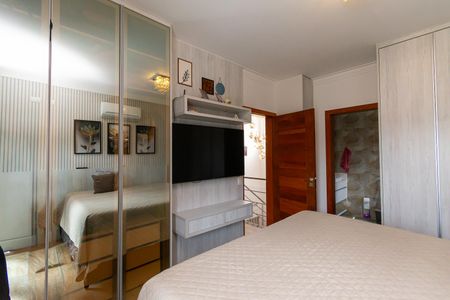 Casa à venda com 150m², 3 quartos e 4 vagasSuíte 2