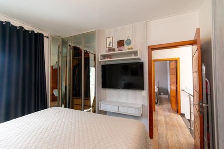 Casa à venda com 150m², 3 quartos e 4 vagasSuíte 2