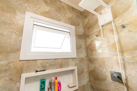 Casa à venda com 150m², 3 quartos e 4 vagasBanheiro da Suíte 1